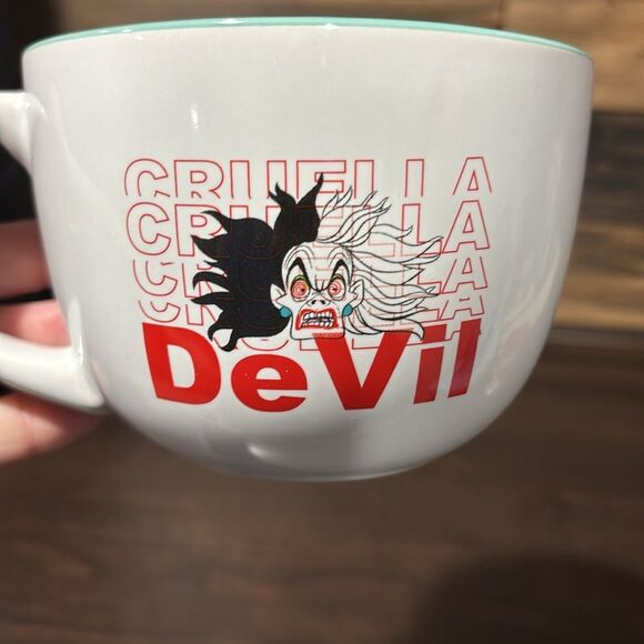 Cruella DeVille Devil Mug Ceramic Mug Cup Disney Mug 101 Dalmatians 24 Oz - Picture 2 of 6